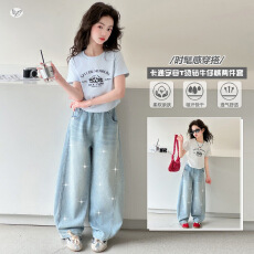 批发<b class='q'>女童</b>烫钻<b class='q'>牛仔</b>裤套装2026夏款卡通印花短袖T恤弯刀裤中大童阔腿裤