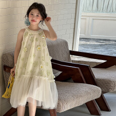 批发<b class='q'>女</b><b class='q'>童</b>花朵刺绣<b class='q'>连衣裙</b>2026夏新款中大童网纱拼接挂脖长裙甜美沙滩裙
