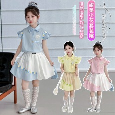 批发女<b class='q'>童</b><b class='q'>夏季</b><b class='q'>学院</b>风<b class='q'>套装</b>2026新款儿<b class='q'>童</b>洋气上衣<b class='q'>夏</b>装小女孩百褶裙两件套
