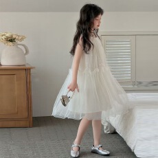 批发<b class='q'>女</b><b class='q'>童</b>亮片网纱公主裙2026夏季新款<b class='q'>中大</b>儿童荷叶边礼服裙背心公主裙