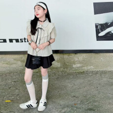 批发女童学院风套装2026夏季新款中大童花边<b class='q'>条纹</b>衬衫短袖百褶裙两件套