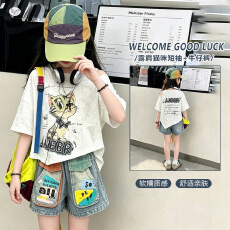 批发<b class='q'>女</b><b class='q'>童</b>夏季卡通猫咪短袖牛仔短裤两件套2026新款女孩夏装T恤套装潮