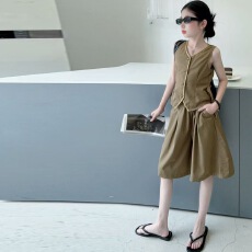 批发<b class='q'>女童</b>韩系<b class='q'>无袖</b>套装2026夏季新款中大童收腰马甲裙裤儿童夏装两件套