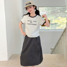 批发女童<b class='q'>夏</b>季韩系套装2026新款中大童撞色字母T恤工装半身裙长裙两件