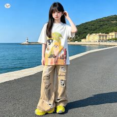 批发女童套装2026<b class='q'>夏</b>新款中大童宽松印花T恤破洞阔腿裤儿童<b class='q'>夏</b>装两件套