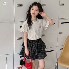批发女童套装2026<b class='q'>夏</b>季新款中大儿童樱桃刺绣T恤格子蛋糕裙短裙两件套
