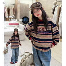 批发<b class='q'>女</b><b class='q'>童</b>慵懒风套装2026早秋新款中大童印花条纹T恤打底衫牛仔裤两件