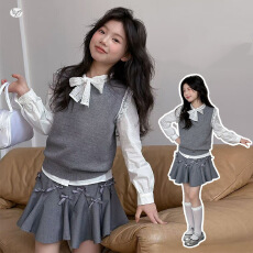 批发<b class='q'>女</b><b class='q'>童</b>学院风秋装2026新款中大童系带<b class='q'>衬衫</b>蕾丝花边马甲伞裙短裙套装