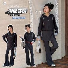 批发<b class='q'>女童</b>秋<b class='q'>装</b>套装2026新款中大童拼接帽衫屁帘微喇裤两件套韩系运动服