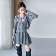 批发<b class='q'>女</b><b class='q'>童</b>小香风套装2026秋季新款中大童灰色吊带<b class='q'>连衣裙</b>针织开衫两件套