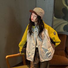 批发女童冲锋衣2026秋新款中大童工装风撞色连帽外套儿童户外服夹克衫
