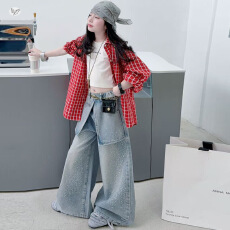 批发<b class='q'>女</b>童红<b class='q'>色</b><b class='q'>格子</b>衬衫秋装中大童长袖衬衣<b class='q'>女</b>孩不规则牛仔裤叠穿三件套