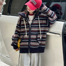 女童条纹连帽毛衣外套2026秋季新款中大童撞色针织开衫儿童拉链衫
