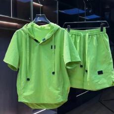 批发冰丝<b class='q'>休闲</b>运动套装男夏季潮牌宽松<b class='q'>户外</b>工装速干连帽短袖短裤两件套