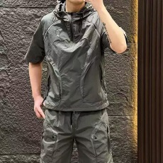 批发工装连帽短袖男<b class='q'>夏</b>季潮流设计感速干拼接透气上衣时尚轻薄套头半袖