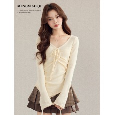 批发纯欲风杏色V领<b class='q'>长袖</b>针织衫女秋季不规则木耳边内搭打底上衣