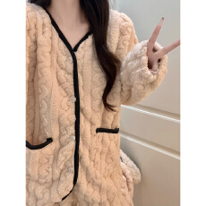 批发法兰绒开衫睡衣女冬季女款新款翻领加厚保暖大码家居服