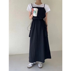 批发复古气质吊带<b class='q'>连衣裙</b>女夏季设计感大口袋抽绳收腰长裙