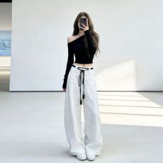批发韩系巨好看穿搭一整套早秋2026新款黑色斜肩上衣<b class='q'>女</b>阔腿裤<b class='q'>两件套</b>装