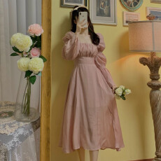 批发法式<b class='q'>宫廷</b>风方领长袖<b class='q'>连衣裙</b>春夏季<b class='q'>连衣裙</b>收腰显瘦系带高级感长裙子