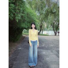 批发黄色长袖<b class='q'>针织衫</b>女秋季辣妹修身显瘦内搭收腰打底上衣