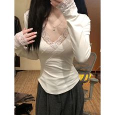 批发<b class='q'>蕾丝</b>拼接长袖t恤女上衣2026春秋V领修身小众纯欲风收腰内搭<b class='q'>打底衫</b>