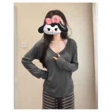 批发<b class='q'>韩版</b>宽松显瘦v领长袖t恤女春秋新款内搭打底衫百搭松弛感慵懒上衣
