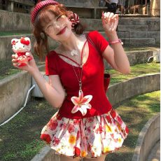 批发短袖T恤女设计感安全裤裙<b class='q'>碎花</b>花苞半身裙