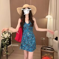 复古碎花吊带女夏新款气质连衣裙收腰显瘦无袖背心短裙