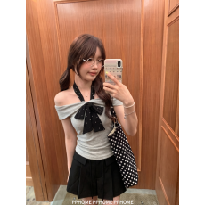 批发灰色<b class='q'>一字肩</b>短袖t恤女夏季新款修身显瘦韩系气质高级感露肩上衣