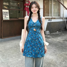 批发茶歇法式V领蓝色碎花连衣裙女夏季复古无袖中长裙收腰显瘦a字<b class='q'>短裙</b>