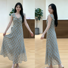 批发法式小众复古格纹撞色雪纺连衣裙女夏2026新款绝美漂亮小飞袖长裙