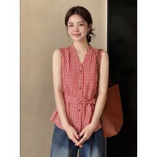 批发轻熟港风红色格纹收腰衬衫女夏季挂脖飘带无袖背心上<b class='q'>衣服</b>