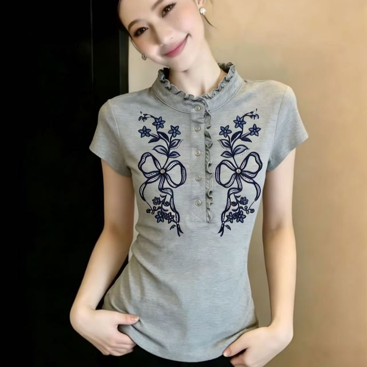 古着vintage刺绣花朵短袖T恤女夏季新款小众设计感修身显瘦上衣女 服裝批發女裝批發服飾貨源