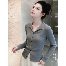 批发法式翻领<b class='q'>长袖</b>针织开衫女秋冬设计感小众修身毛衣内搭打底短款上