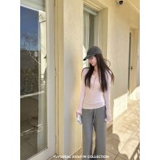 批发FEMALEPILOT 松弛感白色多纽扣长袖V领T恤女秋季新款显瘦百搭上