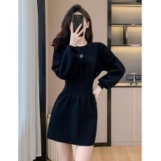 批发别致内搭黑色针织<b class='q'>连衣裙</b>女2026秋冬小个子打底毛衣裙 秋季新品