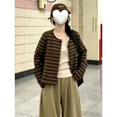 韩系高级感早秋穿搭一整套2026新款条纹针织开衫女阔腿裤三件套