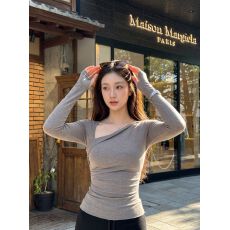 批发羊绒灰色斜领正肩长袖T恤女早秋季韩系穿搭<b class='q'>打底衫</b>高级设计感上衣
