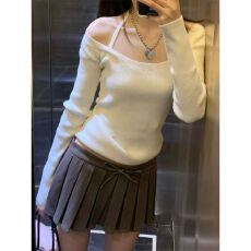 批发纯欲风穿搭露肩薄款<b class='q'>针织衫</b>女秋季内搭修身长袖打底衫一字肩上衣