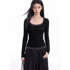 批发条纹假两件u领正肩长袖t恤女秋内搭打底衫上衣 新款上市 <b class='q'>通勤</b>风