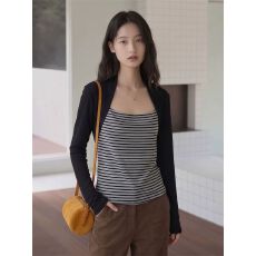 批发韩系正肩长袖T恤女秋修身显瘦拼接撞色条纹上衣 上新款 <b class='q'>通勤</b>风