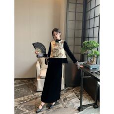 批发套装女2026<b class='q'>春</b>秋新款高级感新中式国风盘扣马甲外套+连衣裙两件套