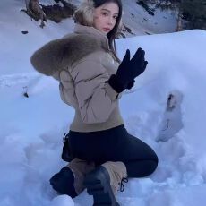 批发新款<b class='q'>冬</b>季大毛领连帽面包服收腰加厚外套短款服女百搭时尚