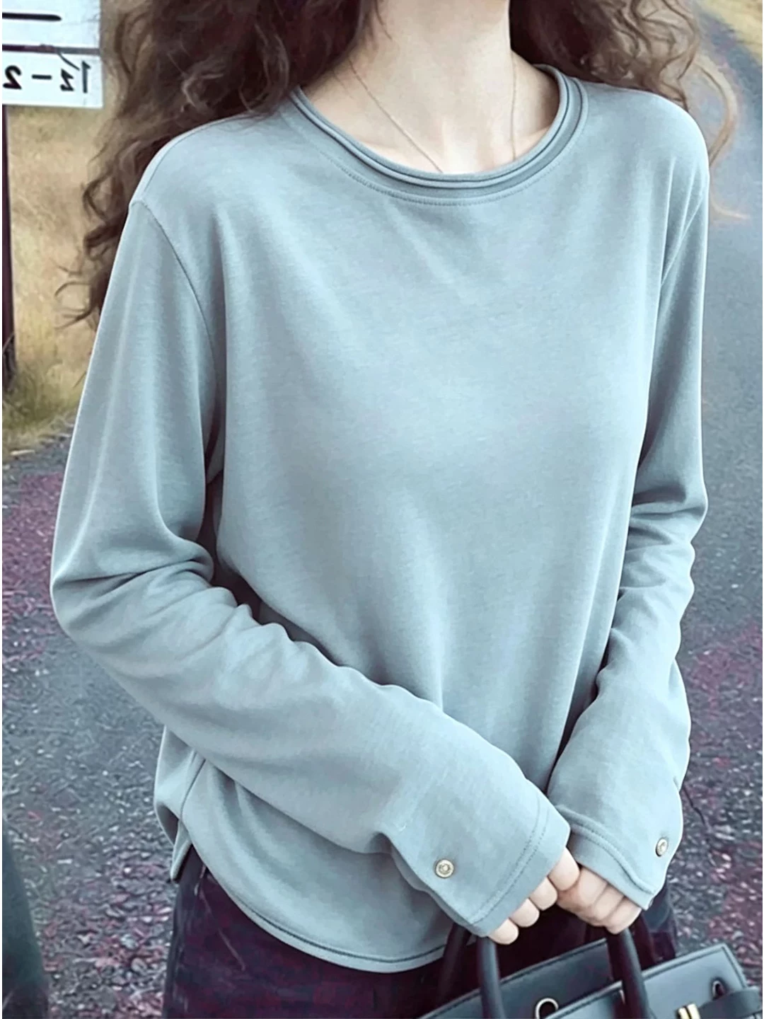 RY8508# 简约通勤风小标装饰长袖T恤女春秋季宽松透气柔软舒适日常叠穿