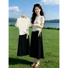 批发胖mm显瘦套装女装夏季大码韩系慵懒风针织上衣+波点<b class='q'>半身裙</b>两件套