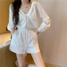 批发夏季新款立体纹理薄款防晒连帽衬衫短裤套装<b class='q'>女</b>气质百搭休闲两件套