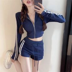 批发<b class='q'>春</b>秋穿搭运动套装女休闲时尚条纹卫衣外套韩式辣妹高腰短裤两件套