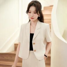 批发<b class='q'>韩版</b>短袖<b class='q'>小西装</b>外套女薄款夏季新款气质高级感短款休闲西服上衣