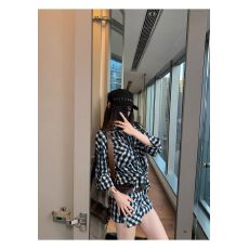 批发<b class='q'>春</b>秋季款复古格纹套装收腰显瘦方领长袖衬衫高腰设计裙裤两件套女